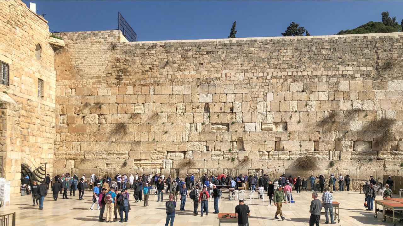 3E WHAT THE TENACH TEACHES US – UNIVERSAL CONSCIOUSNESS AND KNOWLEDGE ABOUT G-D