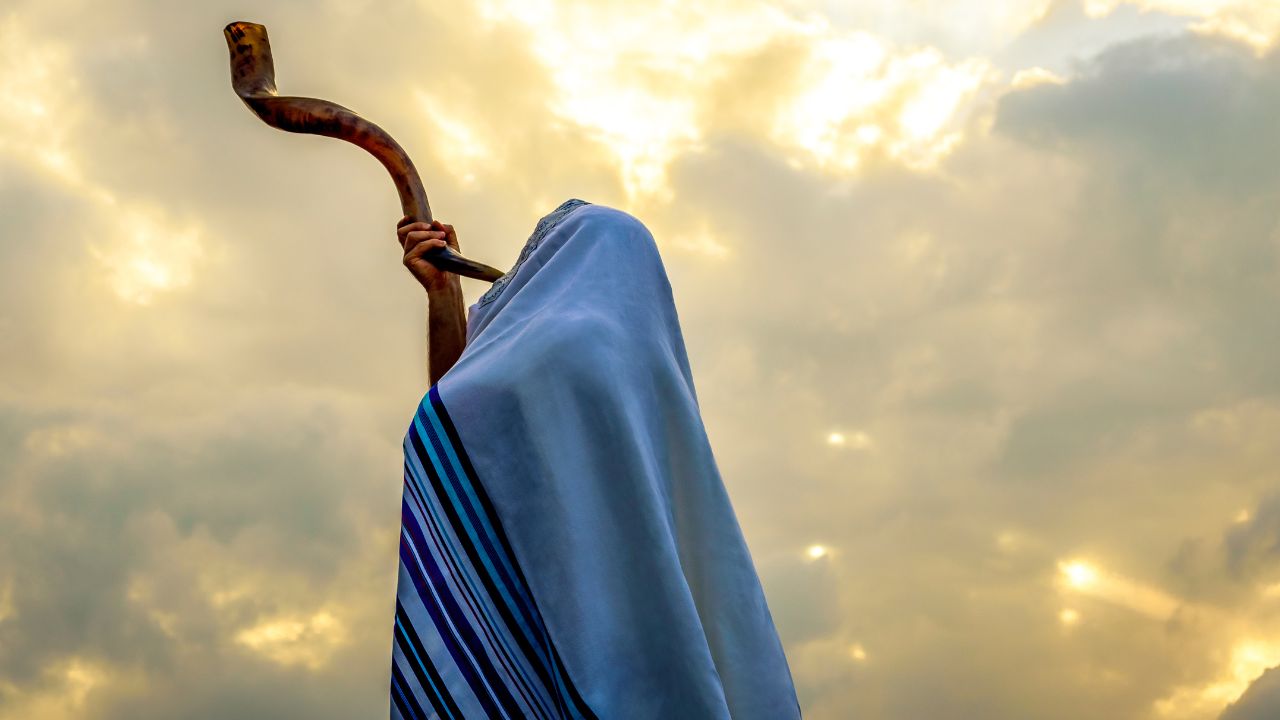 THE SIGNIFICANCE OF THE SHOFAR ON ROSH HASHANAH