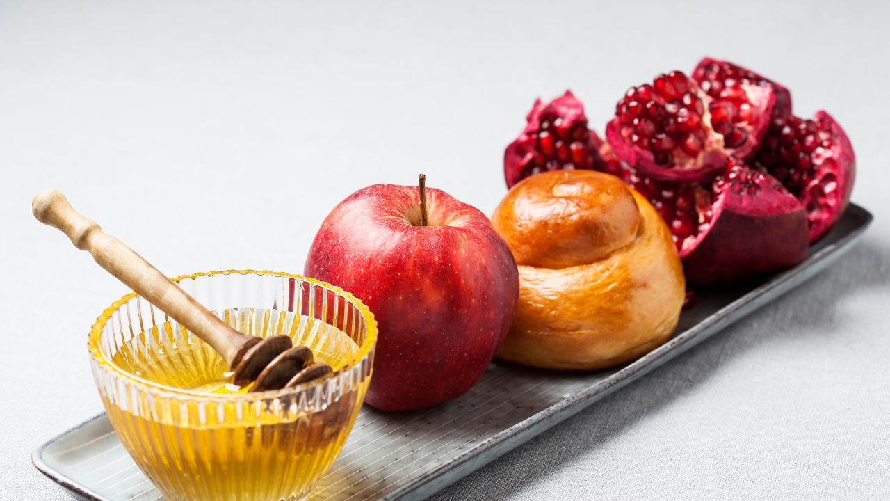ROSH HASHANAH – THE RENEWAL OF CREATION AND DIVINE KINGSHIP